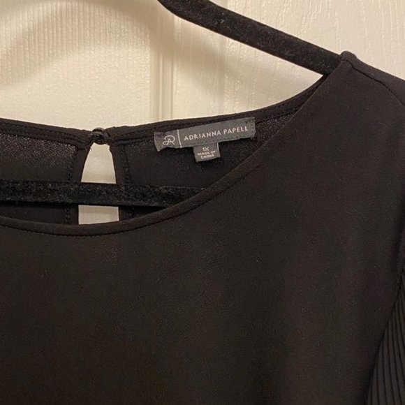 Adrianna Papell lightweight flowy round neck long sleeve blouse. Women's size 1X - Picture 5 of 9